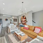 Rooftop Deck Grill Ping Pong Near Downtown Nashville