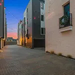 Elegant Nash Karaoke Haven With Rooftop Fire Table