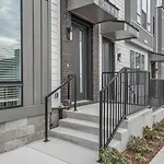 Combined Townhome With 26 Beds - 2 Rooftops! Holiday home
