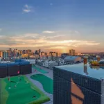 Holiday home The Skyline Social - Retreat & Private Rooftop *