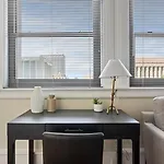 Landing Incredible 2Bd Gym