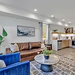 Holiday home Euphony - Designer Furnishings - 5 Mins To Broadway