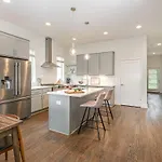 Limbo - In Cumberland Heights - Mins To Germantown *