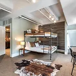 Honky Tonk 6 Bedroom By Maddox