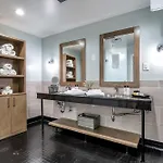 Honky Tonk 6 Bedroom By Maddox Apartment *