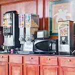 Super 8 Downtown Airport