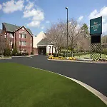 Hotel Homewood Airport 3*