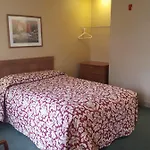 Hometowne By Red Roof - Airport/briley Pkwy 2*