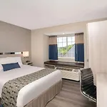 Microtel & By Wyndham Hotel 2*