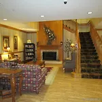 Hotel Country & By Radisson, Airport East, Tn 4*