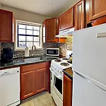 Landmark Mcmillin Court Apartment 8