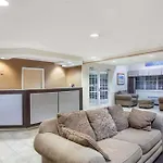 Microtel & By Wyndham Hotel 2*
