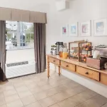 Hotel Microtel & By Wyndham 2*