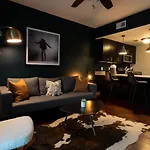 Oliver 12 South Aparthotel 3*