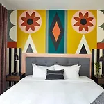 Oliver 12 South Aparthotel 3*