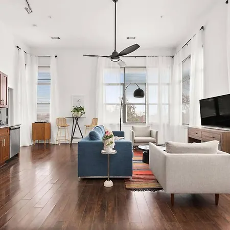 Music Row Pearls With Vandy And Belmont At Your Doorstep Apartment Nashville
