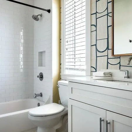 Airy Penthouse Loft In 12 South, Walk To So Much! Nashville