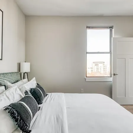 Cozysuites Music Row Spacious 2br W Free Parking *