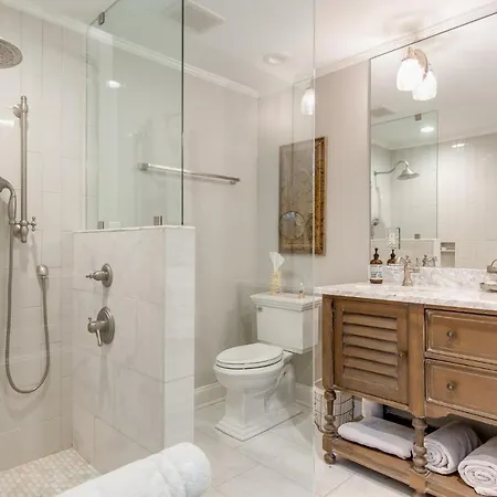 5 Points Walkable & 10 Min To Downtown Holiday home *