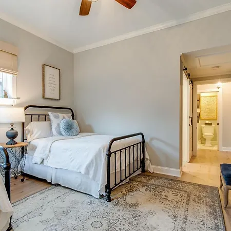 5 Points Walkable & 10 Min To Downtown Holiday home *