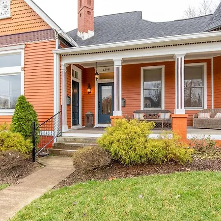 Holiday home 5 Points Walkable & 10 Min To Downtown