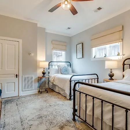 5 Points Walkable & 10 Min To Downtown Holiday home *