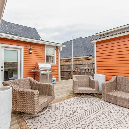 5 Points Walkable & 10 Min To Downtown Holiday home