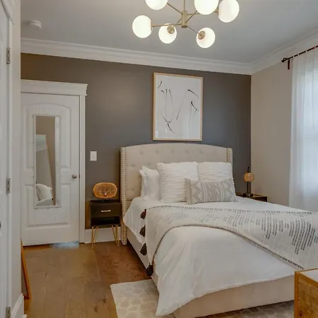 Southern Chic 10 Minutes From Downtown! *