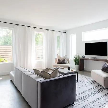 Modern Dt Luxury - Rooftop Views Holiday home Nashville