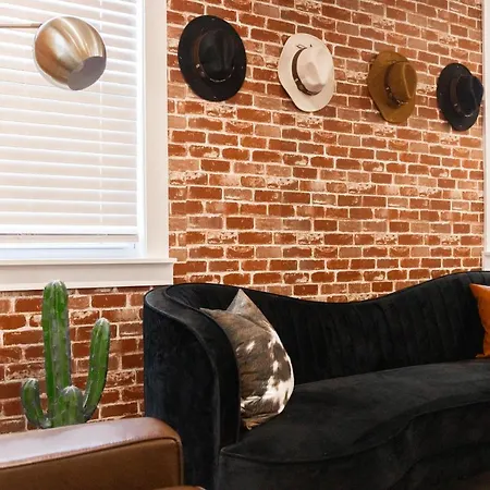Honkytonk 7 Bed - Mins To Dt Holiday home Nashville