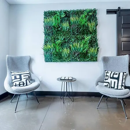 Stylish Near Downtown Wfh Friendly Apartment Nashville