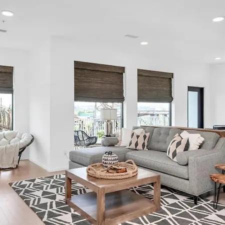 Holiday home Penthouse River View Walk Downtown, Garage Parking
