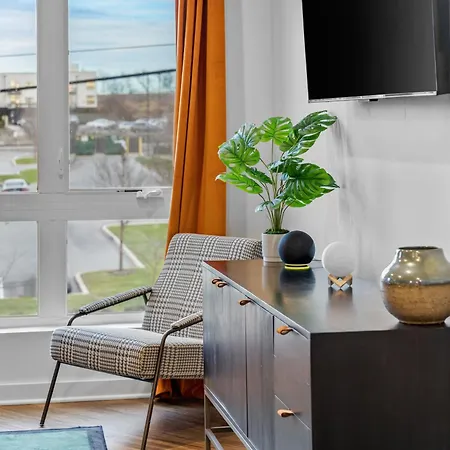 Apartment Modern, Free Parking, Walk To Everything Nashville