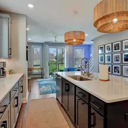 Holiday home Fall Promo, In Luxury,10 Min To Broadway Nashville