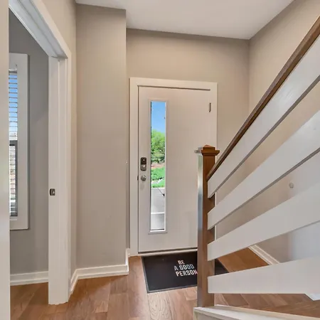 Holiday home Fall Promo, In Luxury,10 Min To Broadway Nashville