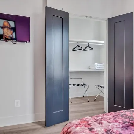 New Pink Howdy Oasis 13 Beds Rooftop View Parking * Nashville