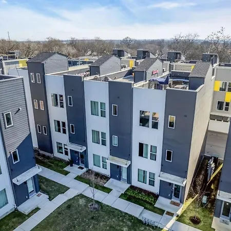 New Pink Howdy Oasis 13 Beds Rooftop View Parking Nashville