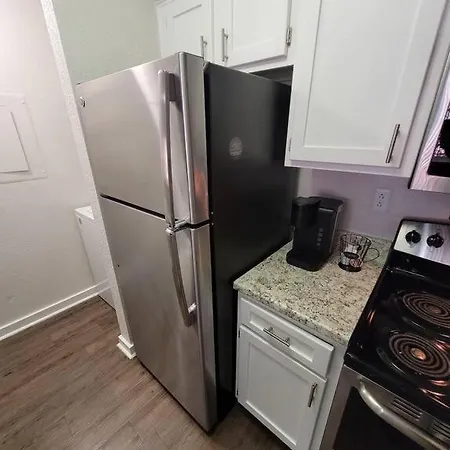 Cozy 2/1 Oasis With Fireplace In Tn * Nashville