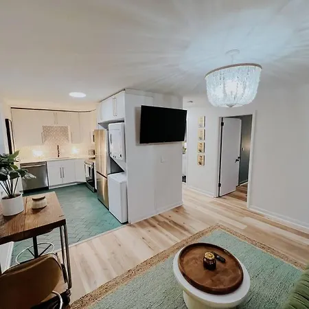 Dreami East - 2br Retreat With Cozy Patio And Mini Golf