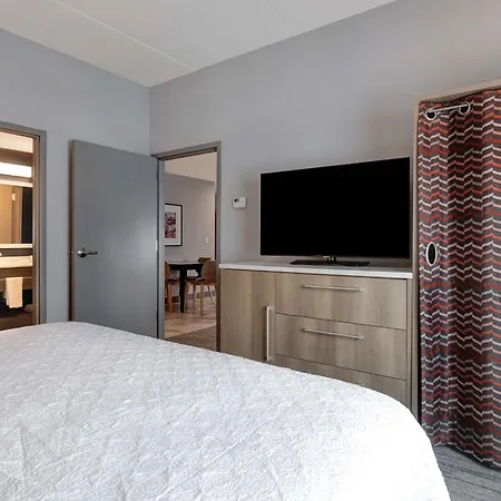 Home2 By Hilton Downtown-metrocenter 3*