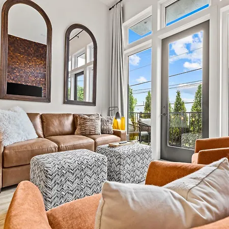 Legacy Nashville-skyline Views-1 Mile To Broadway-free Private Parking Apartment