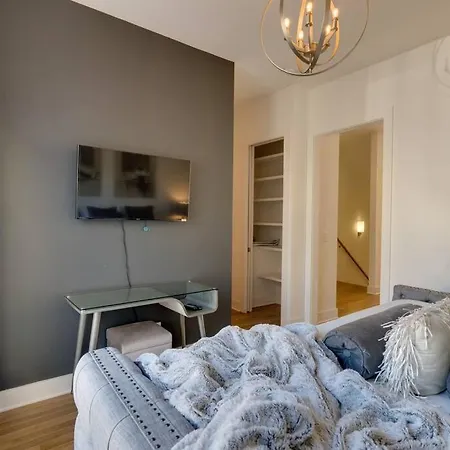 Renovated Pink Palace, Walkable Location * Nashville
