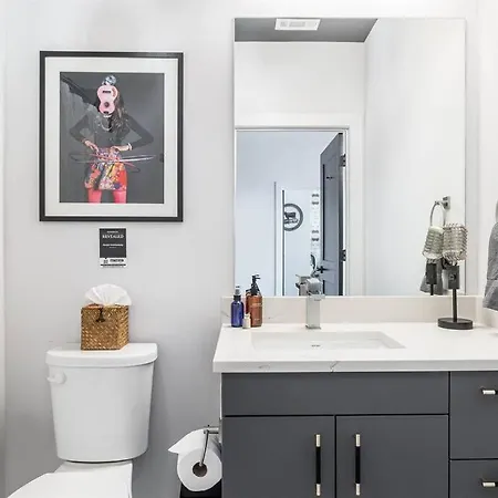 Downtown Midtown Vanderbilt, Honky Tonk Party Pad 2, Parking Gym Pool *