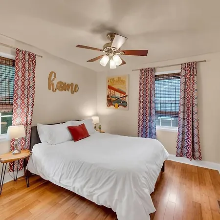 Holiday home Prime East Nash Location - 5 Mins To Broadway