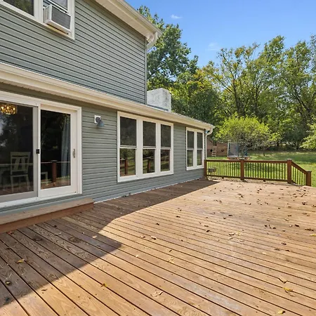 Huge Family Wildlife Retreat Close To The Lake Nashville