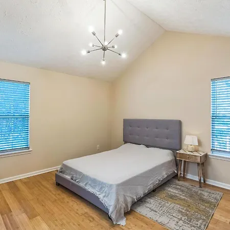 New Oasis 2 Miles From Music Row Nurse City * Nashville