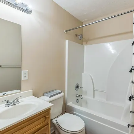 New Oasis 2 Miles From Music Row Nurse City Nashville