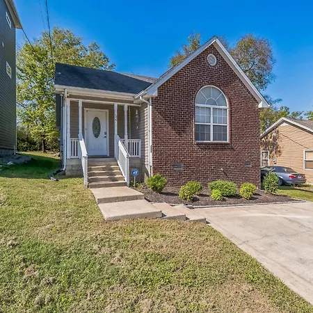 New Oasis 2 Miles From Music Row Nurse City Holiday home