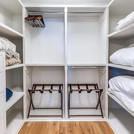 11 Beds 6 Full Baths 5 Minutes To Downtown Nashville