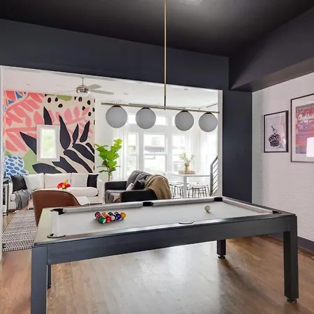 The Harper House - Beautifully Designed, Rooftop